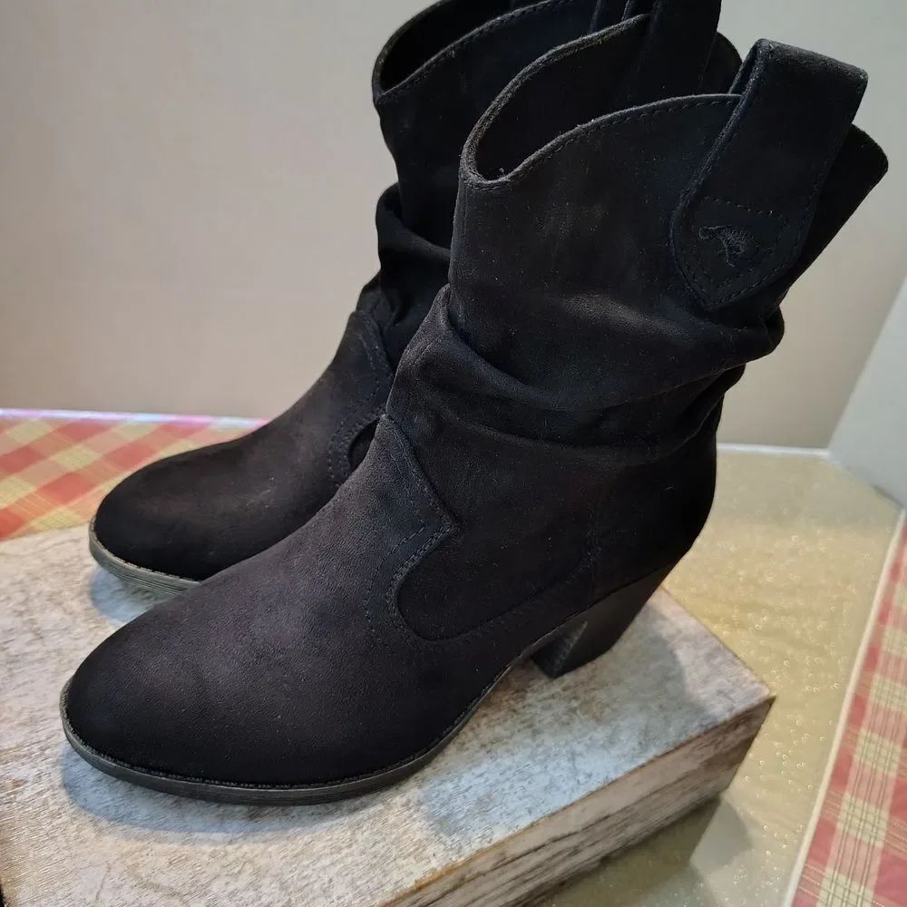Elegant Black Women's Ankle Boots
